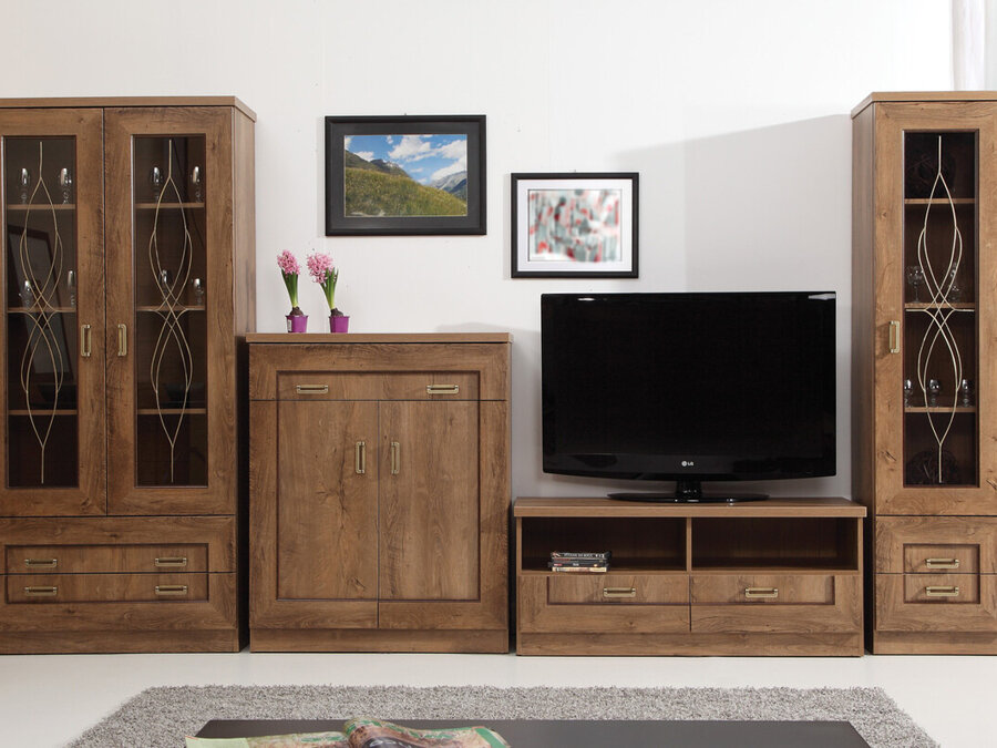 Möbel-Kollektion Lircava