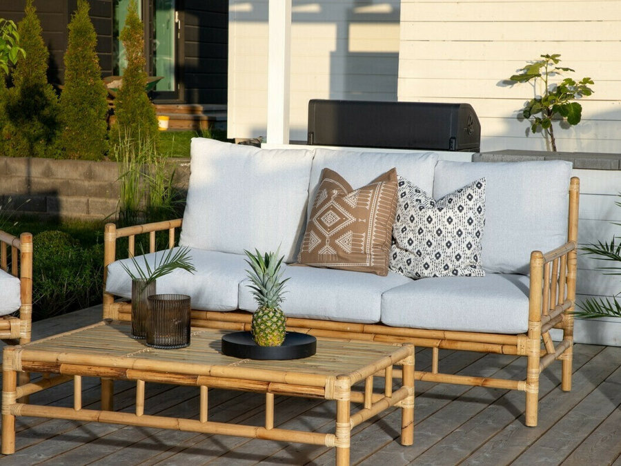 Möbel-Kollektion Mernolu