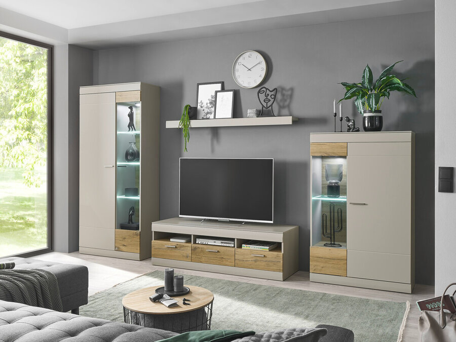 Möbel-Kollektion Romlevu