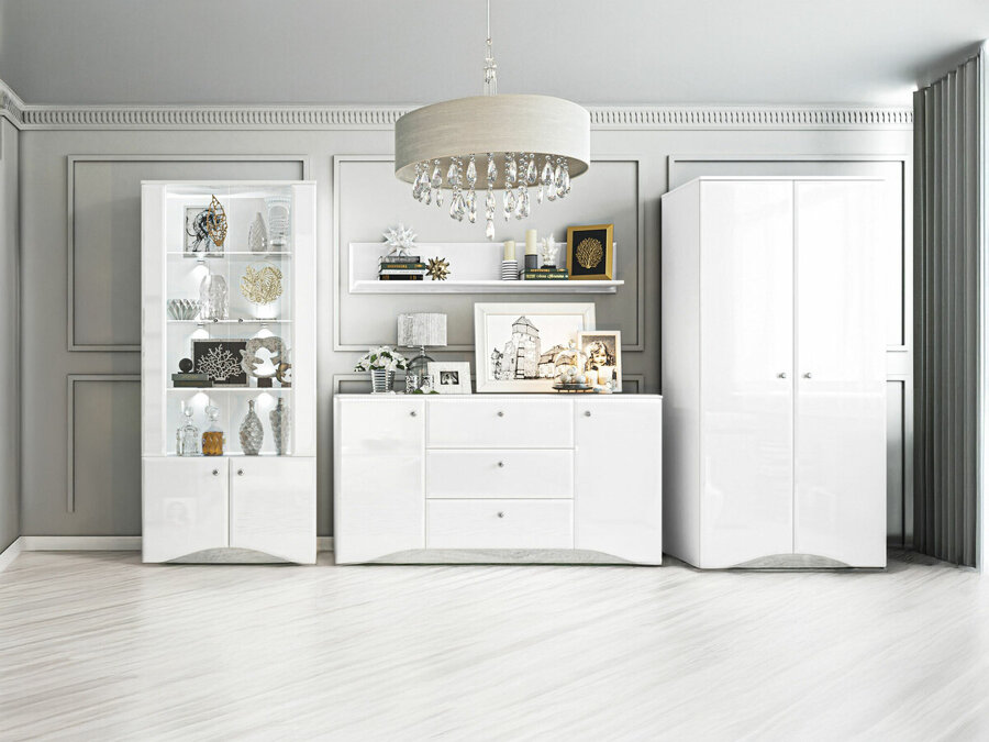 Möbel-Kollektion Romlevo