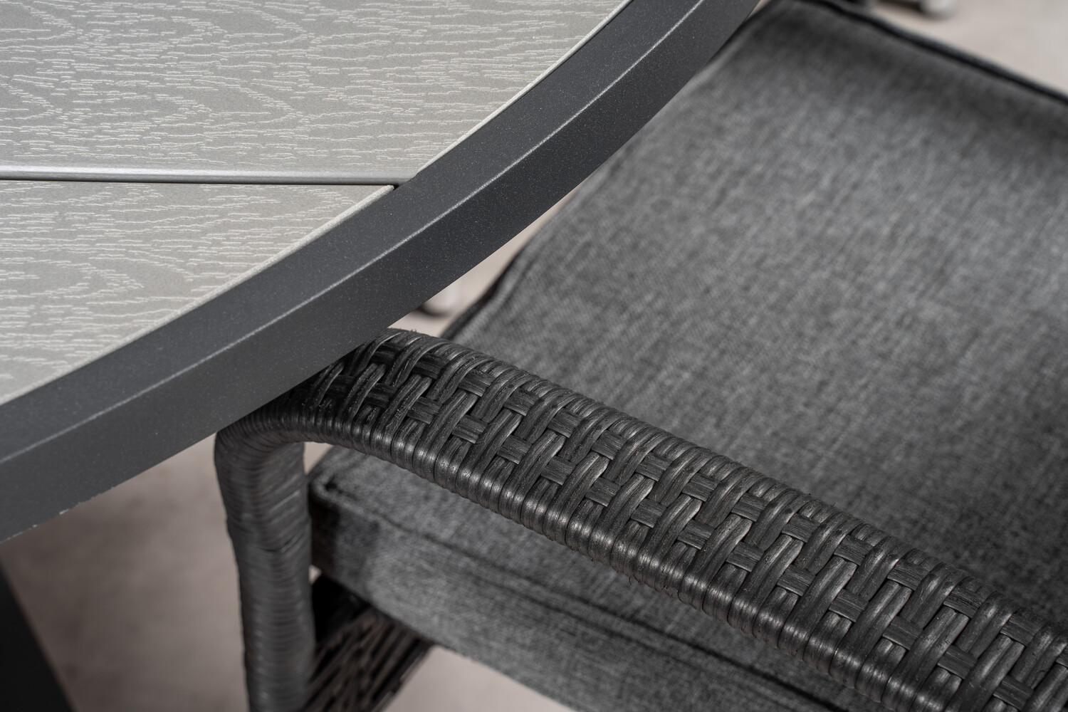 Tisch und Stühle Dallas 2425