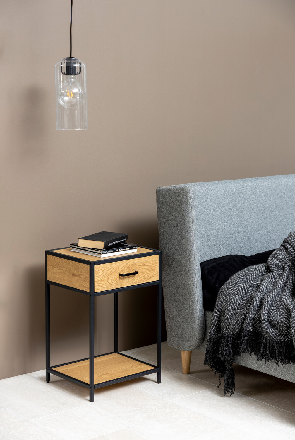 Nachttisch Norsica Sevferi 128 (Wildeichenholzoptik + Schwarz)