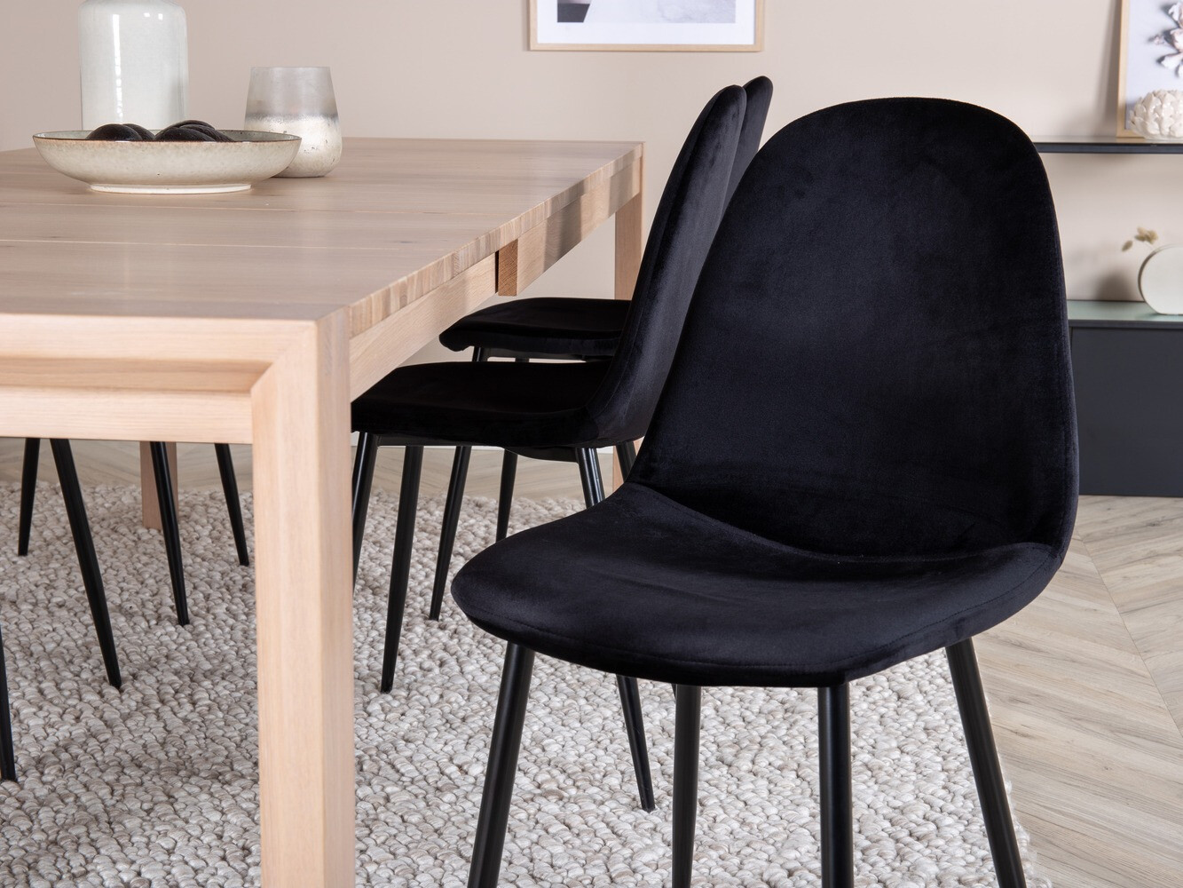 Essgruppe Dallas 2027 (Helles Holz)