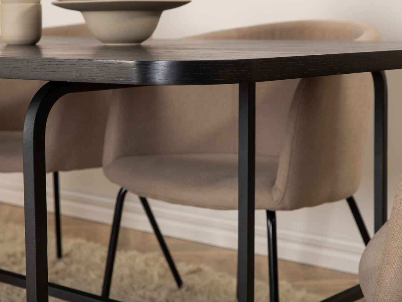 Essgruppe Dallas 2794 (Beige + Schwarz)