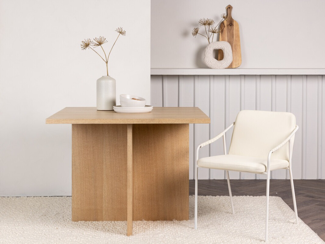 Tisch Dallas 3747
