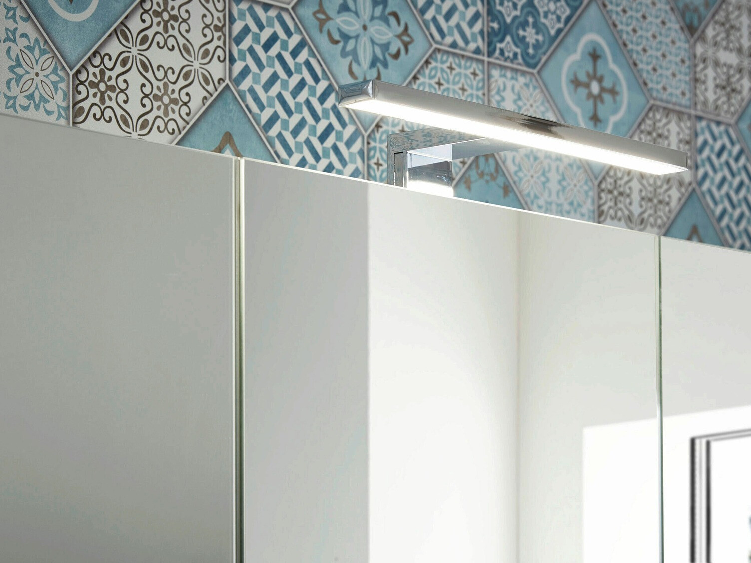 Badezimmerspiegelschrank Temeli 101 (Weiß)