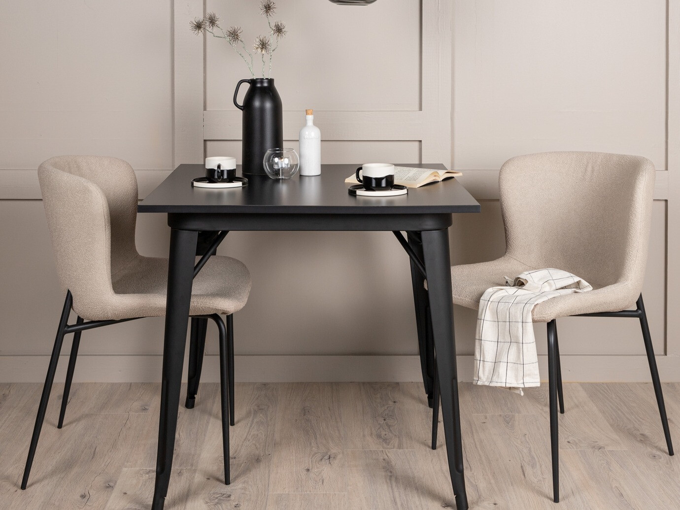 Essgruppe Dallas 3362 (Beige + Schwarz)