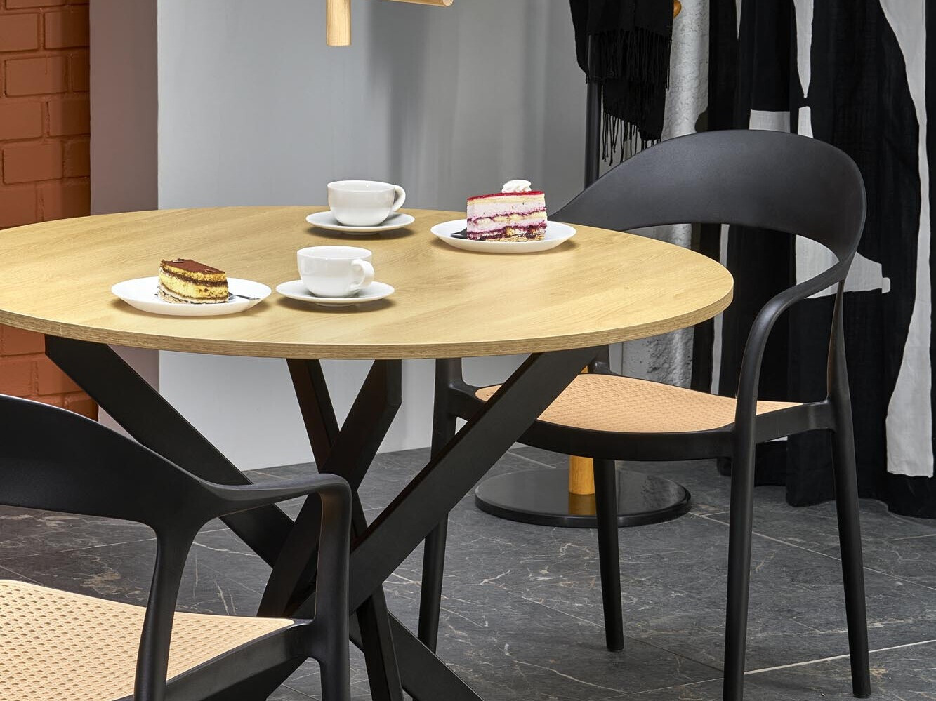 Tisch Houston 1788 (Goldene Eichenholzoptik + Schwarz)