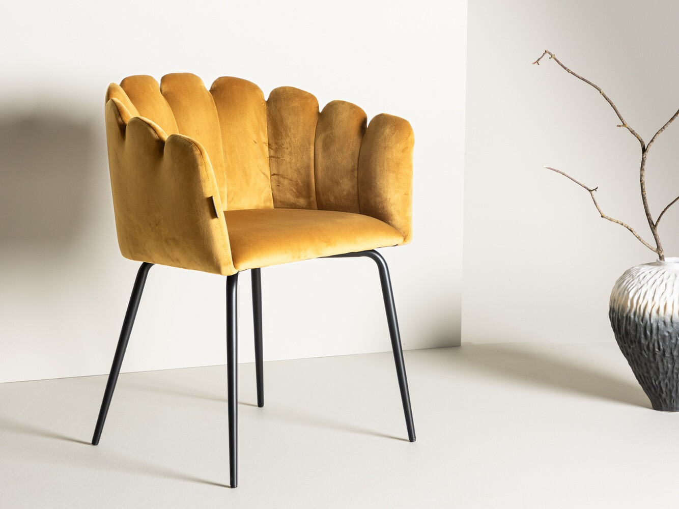 Stuhl Dallas 134 (Gelb + Schwarz)