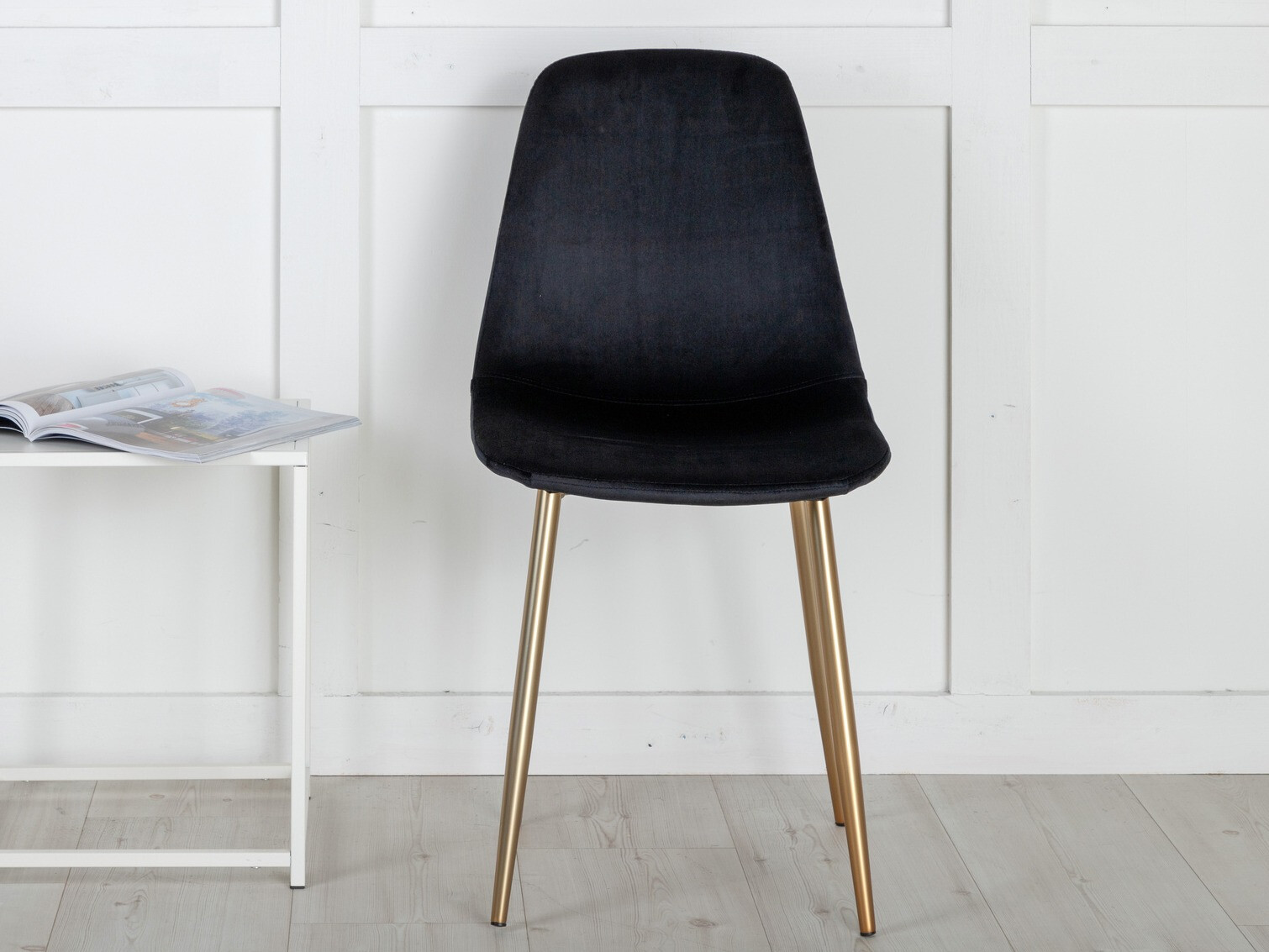 Stuhl Dallas 252 (Schwarz + Messing)