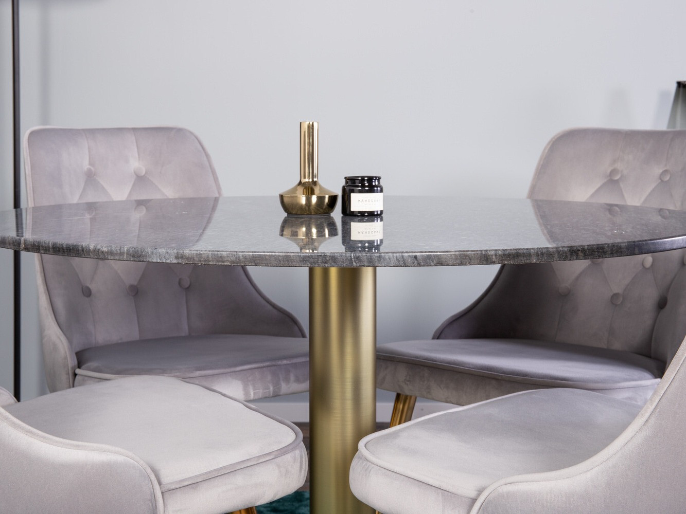 Essgruppe Dallas 370 (Grau + Messing)