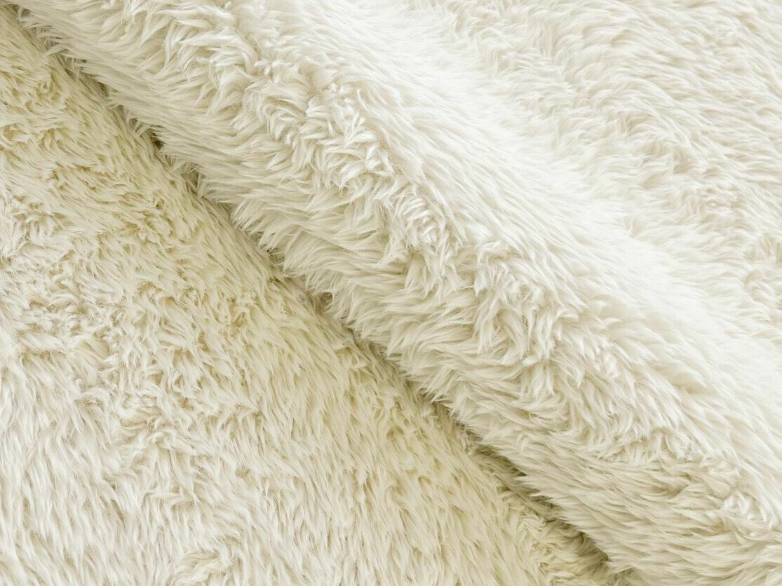 Bett Martinez 119 (Yakety Elfenbein)