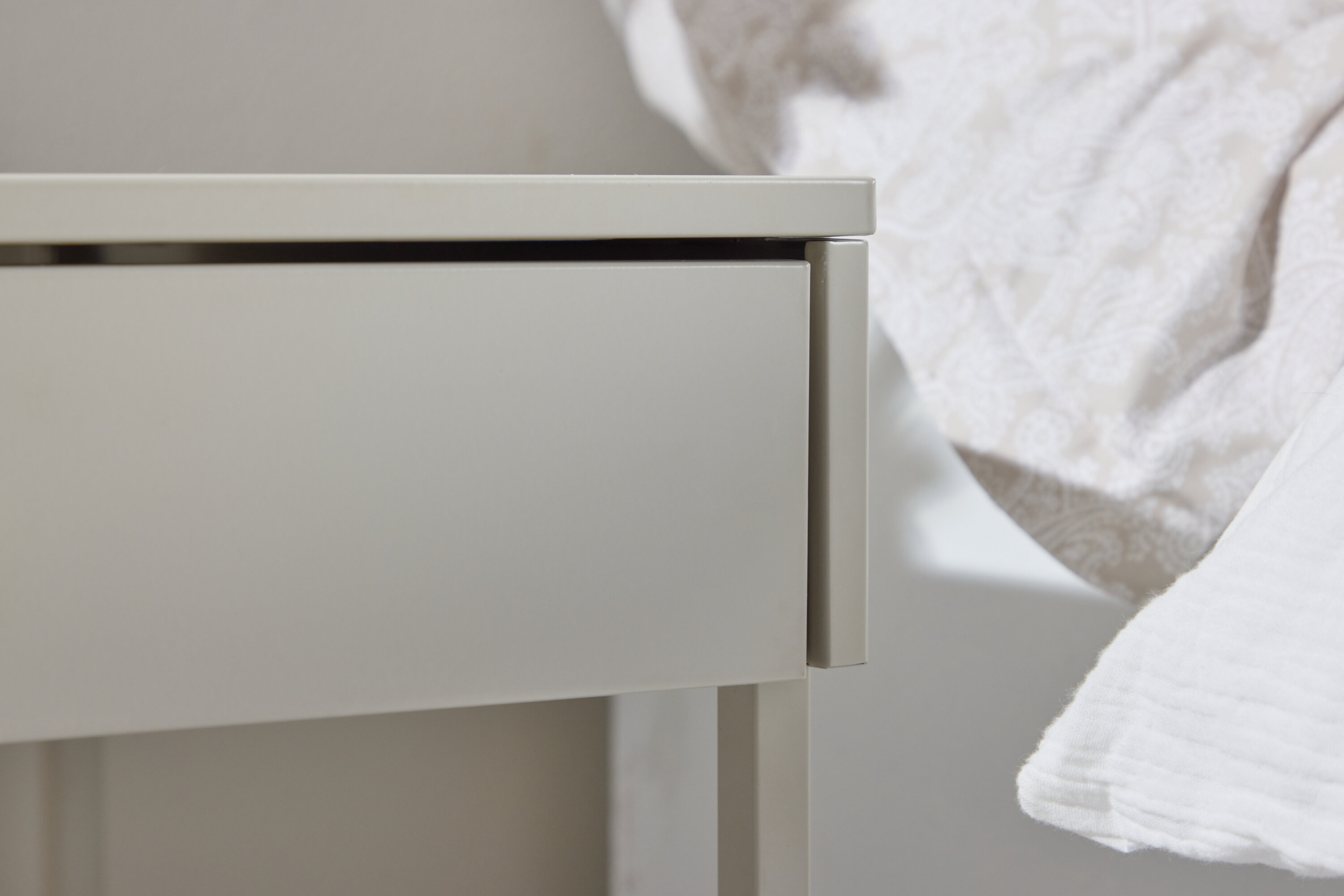 Nachttisch Evasevu 106