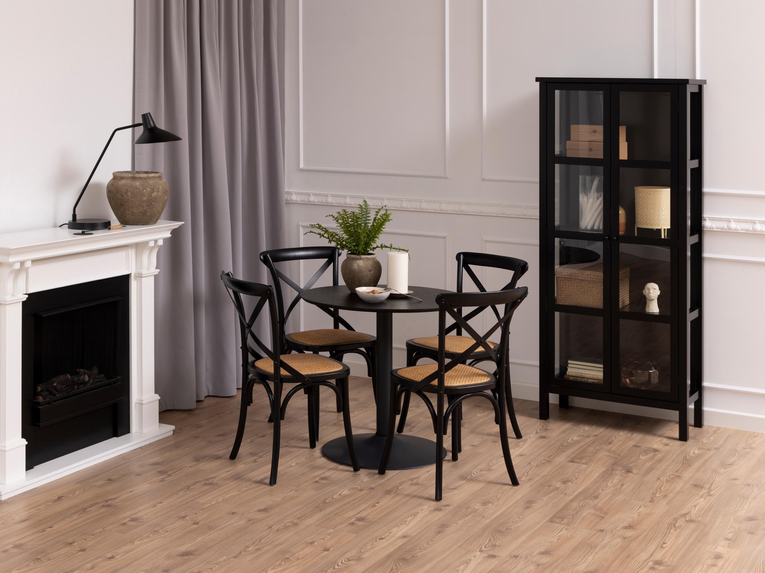 Tisch Norsica 1057 (Schwarz + Esche schwarz)