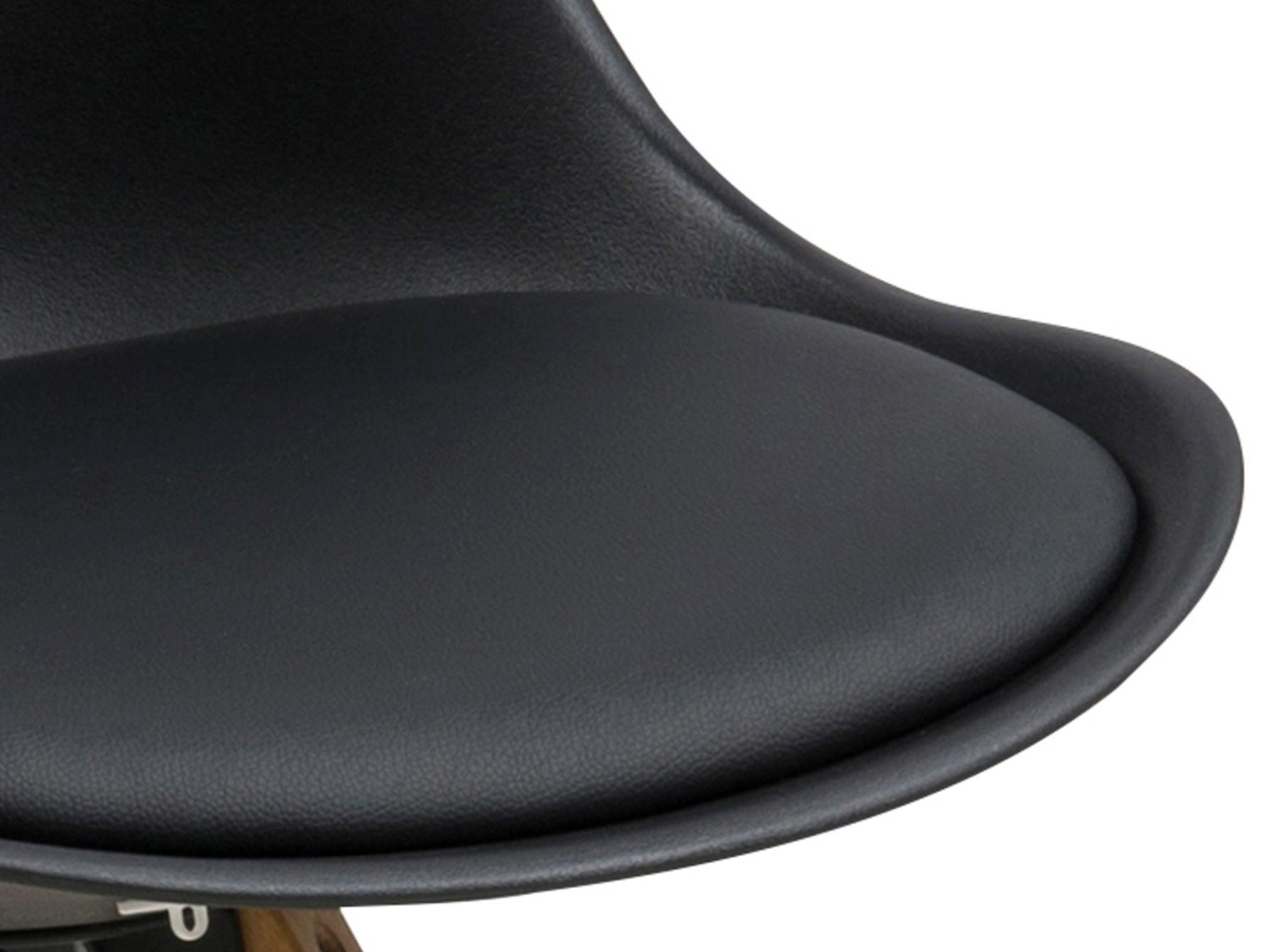 Stuhl Norsica 133 (Schwarz + Helles Holz)